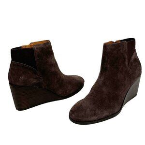 Lucky Brand NWOB Zorlina Wedge Bootie 10M Suede + Textile Upper Brown Zipper